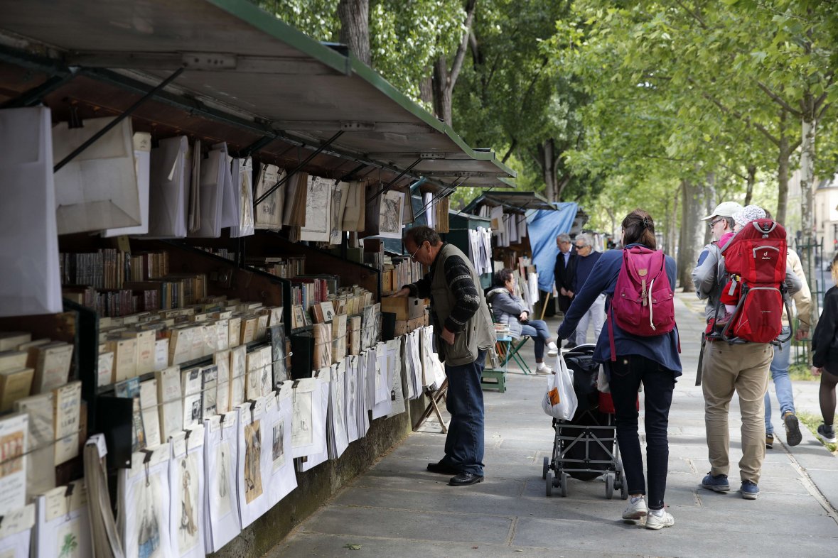 bouquiniste-rouen-de-roux