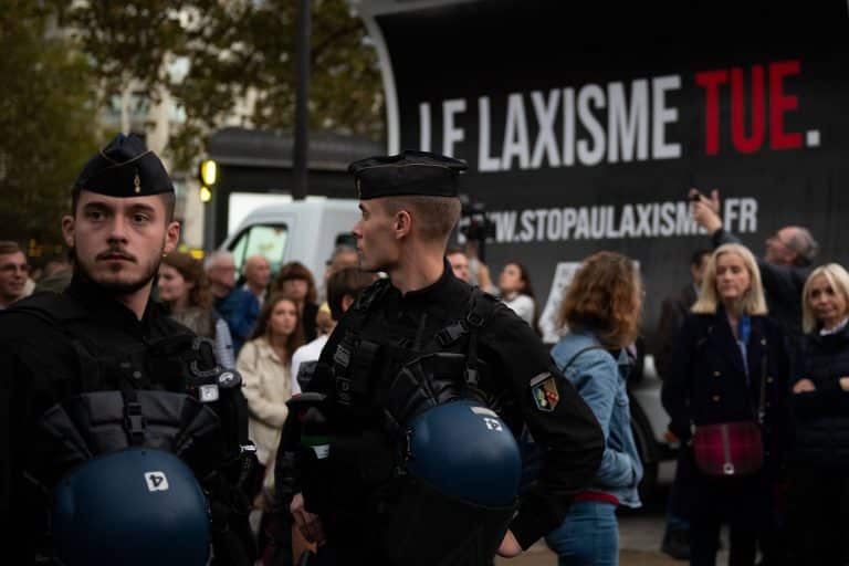 Costume de policier et de voleur pour enfants par 18,75 €