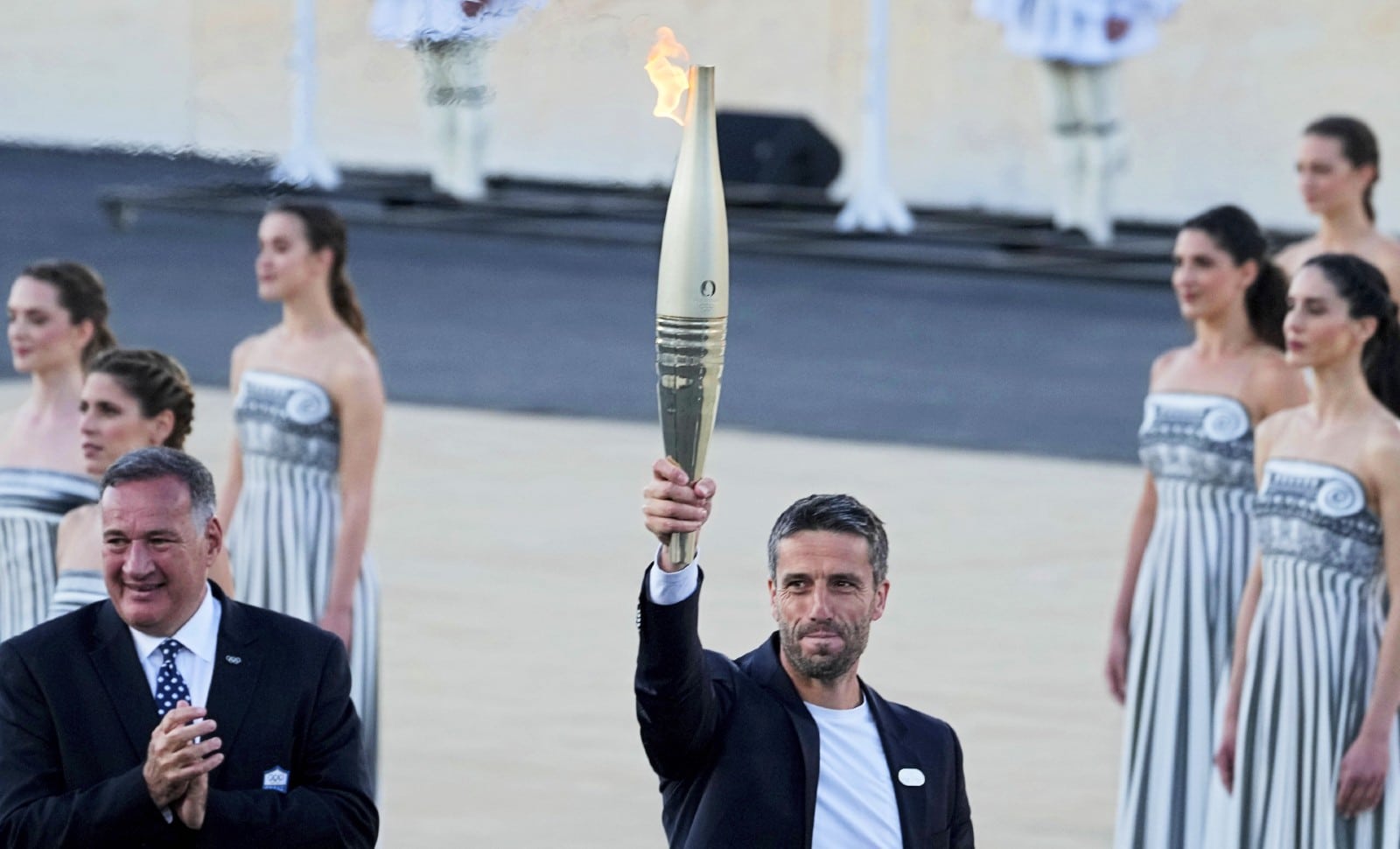 Débarquement de la flamme olympique: mais que craignent-ils?