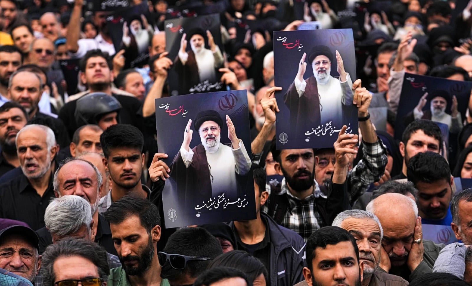 Tous les Iraniens sont loin de pleurer la mort de Raïssi