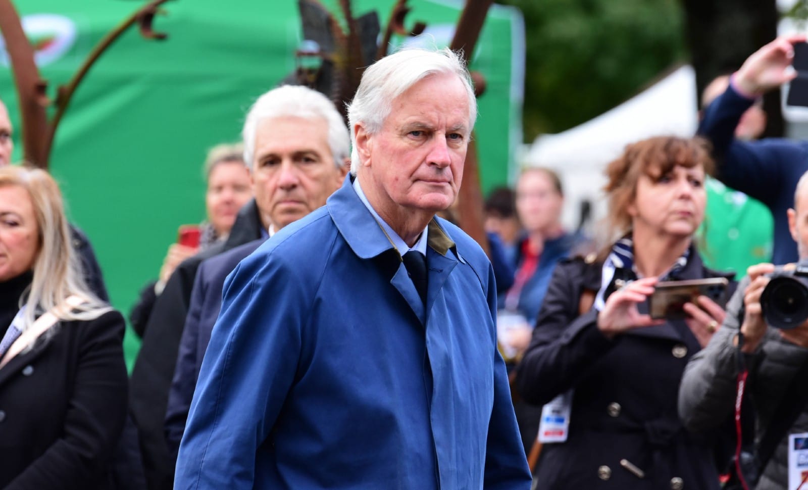 Le courage de la vérité, planche de salut pour Michel Barnier