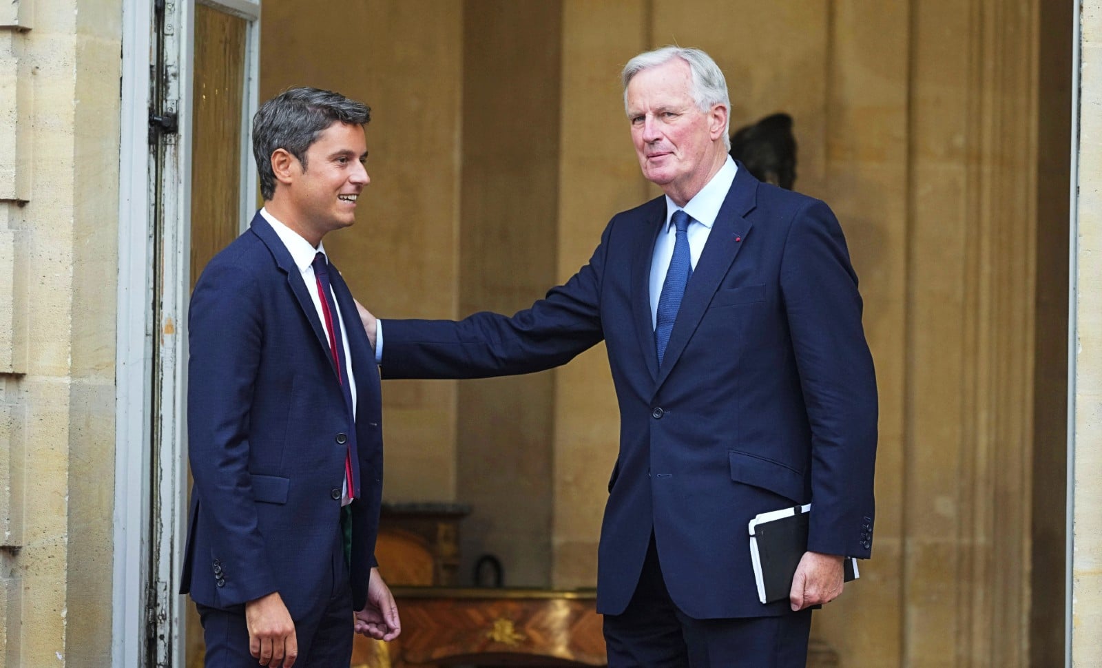 Michel Barnier: Macron demande à l’ancien monde de sauver le nouveau