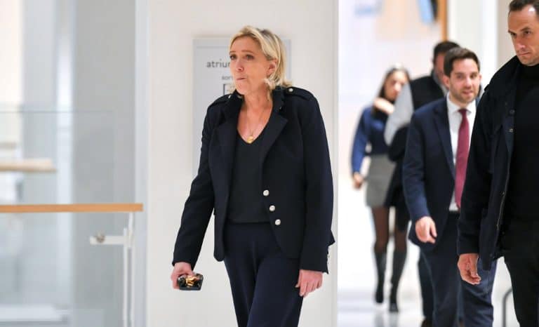 Procès des assistants parlementaires du FN: un réquisitoire très politique