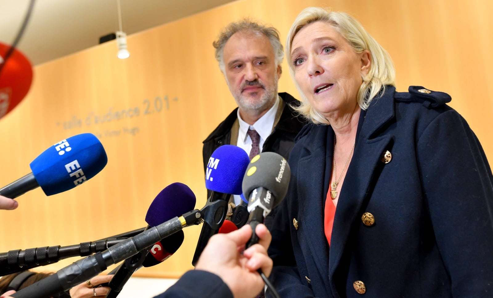 Procès Le Pen, Me Bosselut fait front