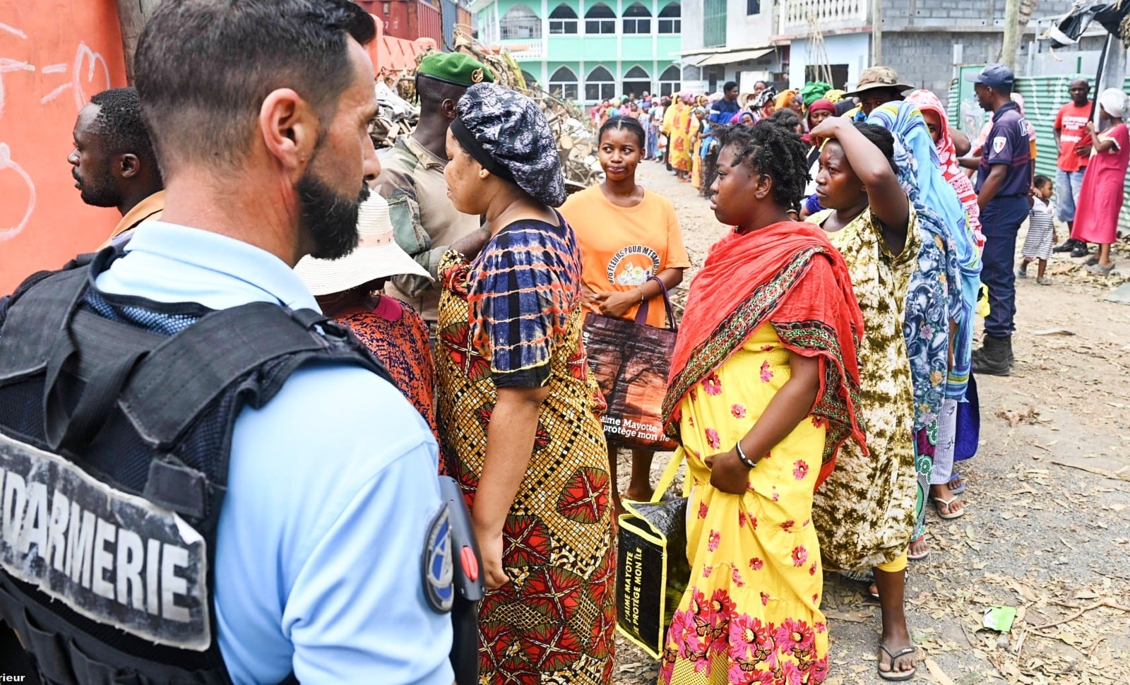 Projet de Valls pour Mayotte: « une pompe aspirante à immigration »