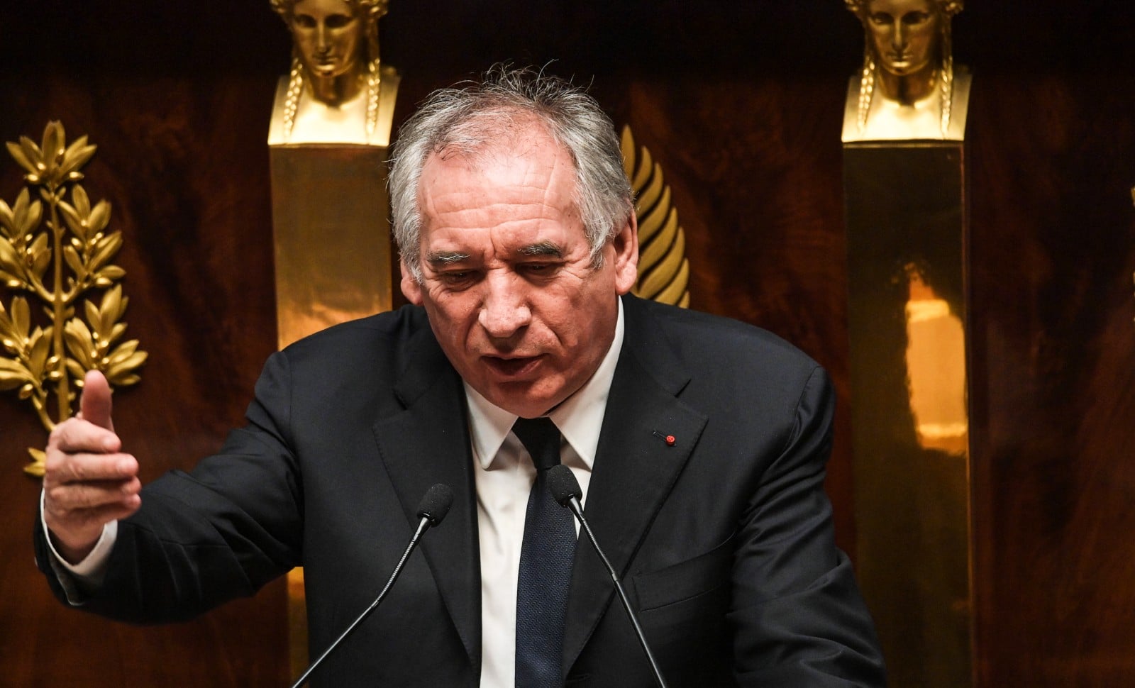 François Bayrou: un Créon qui ne veut pas oublier Antigone…